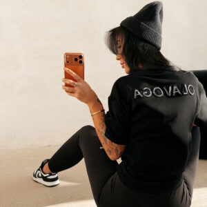 OLAVOGA | T-SHIRT DAMSKI BLUSH | CZARNY